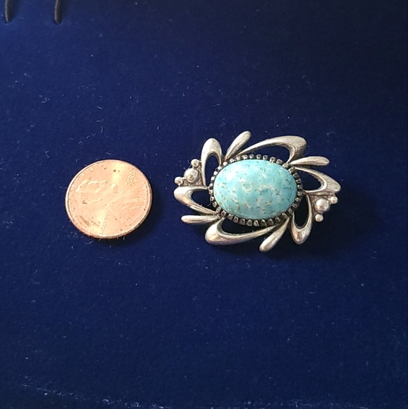 Early Bell Jewelry Company Howlite Brooch - Picture 4 of 5